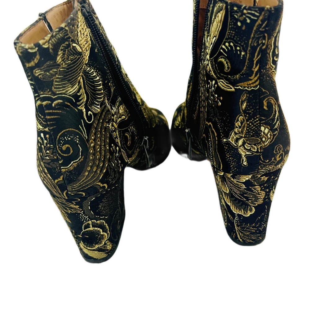 ‼️DISCONTINUED‼️ Franco Sarto Black & Gold Ankle Boots | Size 8M | 38 EU | $55
